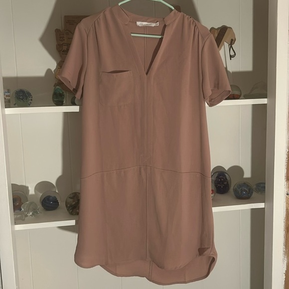 All In Favor Dress Pink Adobe V Neck Hailey Crepe Dress - Picture 1 of 5